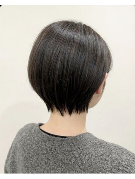 ドアーズ(Door's) 30代40代ショート白髪染めグレイカラーボブ艶栄名駅伏見丸の内