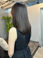 カミエ(kamie)&nbsp;ブラウンのセミロング×カット・カラー・トリートメント