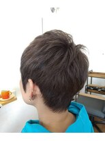 クッカ(kukka) ショートスタイル×チャコールグレーカラー