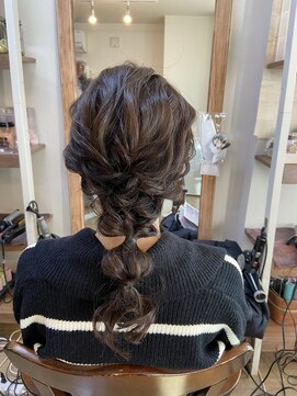 ロカット サロン(Roquat Salon) あみおろしロングアレンジ【ヘアセット　立川/立川南/国立】