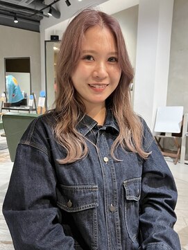 ヘアー アイス ルーチェ(HAIR ICI LUCE) ホワイトベージュ　韓国ヘア/今枝