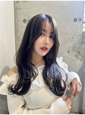 黒髪スーパーロング センターパート 韓国風ゆる巻きヨシンモリ
