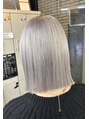 ラフ 難波店(LAFF)&nbsp;ハイトーンカラー。ホワイトシルバー。ブリーチ二回必須です！