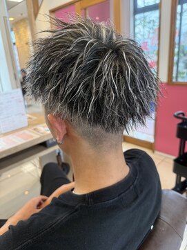 アース 都城川東店(HAIR & MAKE EARTH) ツイストパーマ×ホワイトメッシュ