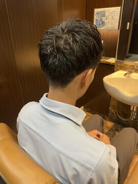 ヘアーモードキクチ 神田日銀通り店 神田ビジネス