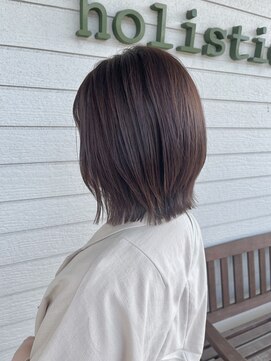 ベンティ(Venti) 外ハネミディアムボブ × 透明感カラー