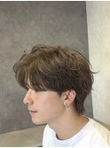 メンズセンターパートニュアンスパーマ韓国ヘアフェザーショー