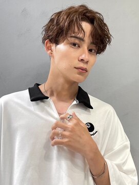 エンド 大阪梅田(&) シャドウパーマ