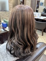 キャラ 池袋本店(CHARA)&nbsp;アンブレラカラーでピンクベージュ/池袋インナーカラー