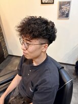 バーバーショップ ネオ セカンド(BARBERSHOP NEO2nd)&nbsp;スペインカール×ツーブロック［宇都宮/フェード/メンズカット]