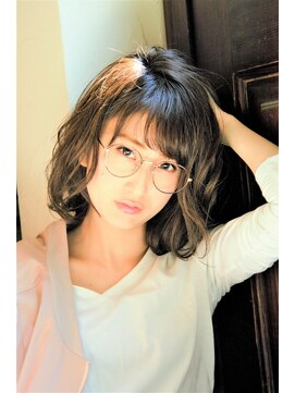 ファヴォリ(favori) 【favori 自由ケ丘】 伸ばしかけミディ×重軽質感カット