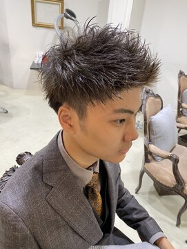 エル(EL by green) 【YUKI】ショートレイヤー×ツーブロック×刈り上げ