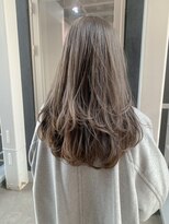 ウユ(uyu)&nbsp;ヌーディベージュ、ロングレイヤー