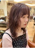ピンクカラー ミディアムレイヤーパーマ 前髪パーマ20代30代40代