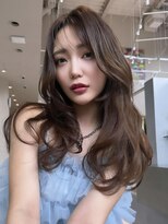 デザインカラーレイヤーカットウェットヘアオリーブベージュ