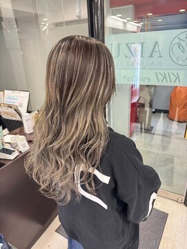 アイズ 本厚木(AIZU) バレイヤージュ シナモンベージュ