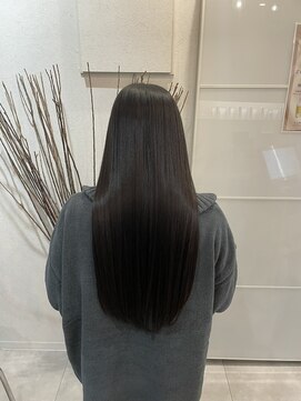 ウタリ(utari) うる艶最強トリートメント【難波 桜川/髪質改善】