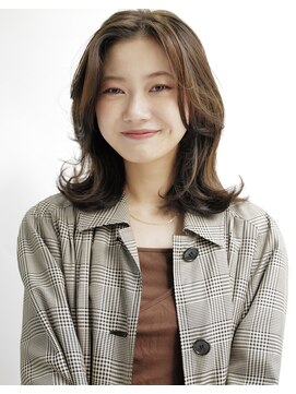 ピークアブー 銀座中央通り(PEEK-A-BOO) ふんわり艶っぽいくびれミディアム