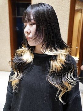 ピークアブー 原宿ハラカド(PEEK-A-BOO) デザインカラー/ロングレイヤー/ロングデザインカラー/金髪