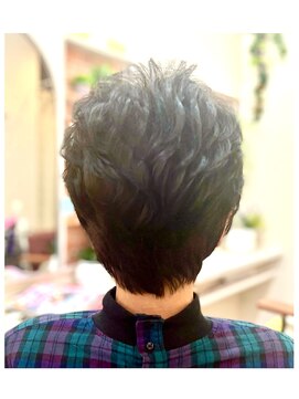 はしもと美容院 くびれショート