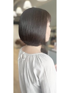 イルファ セイユウ 上野芝店(ehl:fa SEIYU) ミディアム/ボブ/スモーキーブラウン　20代30代40代