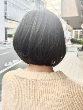 プティアミ(petite amie) レイヤーボブ×赤み消しカラー