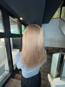 ラピス 名古屋 栄店(Lapis) ミルクティーベージュ