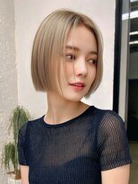 アビリタ(abilita) ショート ミニボブ ブリーチ ダブルカラー ブロンド 透明感 20代