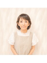 アールバディ 立野店(R Buddy) 机 育江