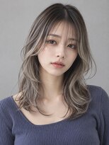 トリニティ(trinity)&nbsp;ハイライト バレイヤージュ ベージュ レイヤーカット 豊見城