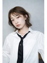 リファインド(REFINED) 抜け感レイヤーボブ/小顔/おしゃれ/ボリュームが欲しい