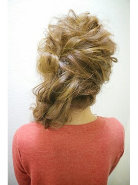 エヌエービー 池袋店(N.A.B.) 編みおろし(ヘアセット)