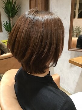 レガーロ(RegaLo) 前下がりショートボブ