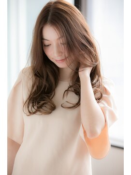 リノナ(Linona) 長めバングの大人ゆるウェーブ☆ ベージュ【Linona/林直徳】