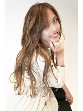 トレヘアー(tRe hair) フォギーベージュロング