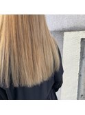 ハイトーンベージュ