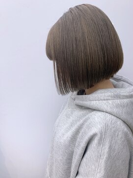 ナンバー ブラオ 名古屋栄(N° blao) ナチュラルブラウン ショコラアッシュ ボブ ミディアムボブ