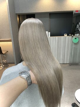 アップ(A+hair) ホワイトベージュ