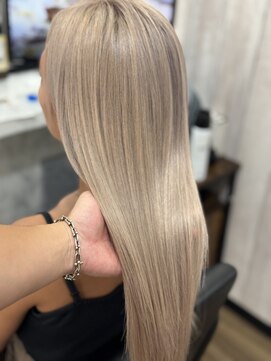 ネクサス 心斎橋(Nexus) 【Nexus心斎橋】ホワイトベージュ