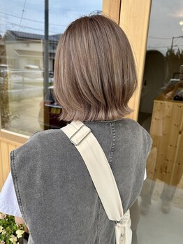 ドット(dot.)の写真/【総社】30代40代の方におすすめ脱白髪染めカラー◎白髪ぼかしハイライトも大人気です♪