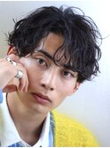 爽やかアップバング波巻きパーマ黒髪韓国マッシュツーブロック
