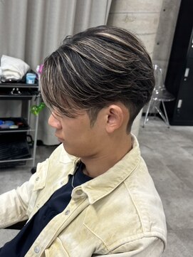 イーラ(era) ハイライトセンターパート