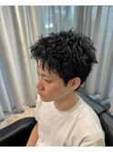 スパイキーショート無造作アップバング大人ヘア