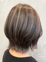 エリマバイフィフス 調布(elima by fifth)&nbsp;ハイライトで作る大人女性のショートヘアスタイル