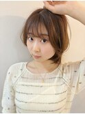 軽やかに透ける前髪のふんわりショート