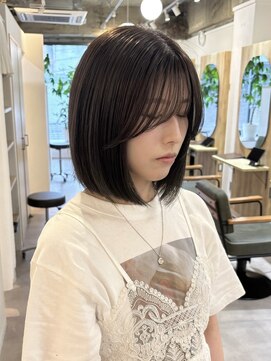 リト 四条 烏丸(riTo) 20代30代オリーブグレージュくびれヘアボブ