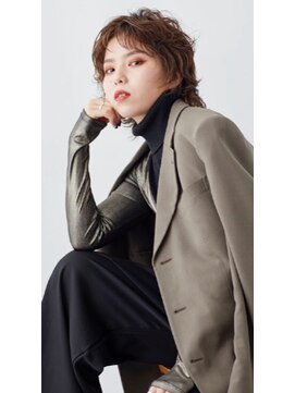 アズーラ用賀(AZURA) ショートウルフ