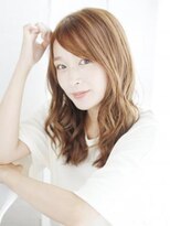 ナル 白山神社参道通り店(nalu)&nbsp;ドライな質感のミックスカールスタイル