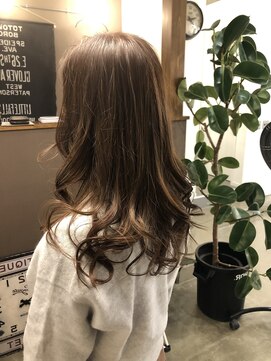 デミュート(DEMUT) 圧倒的オ.ベージュ