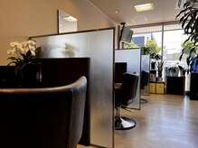 ブルーラグーン(Blue Lagoon)の雰囲気(セット面が区切られてるので隣を気にせずゆったり落ち着けます♪)